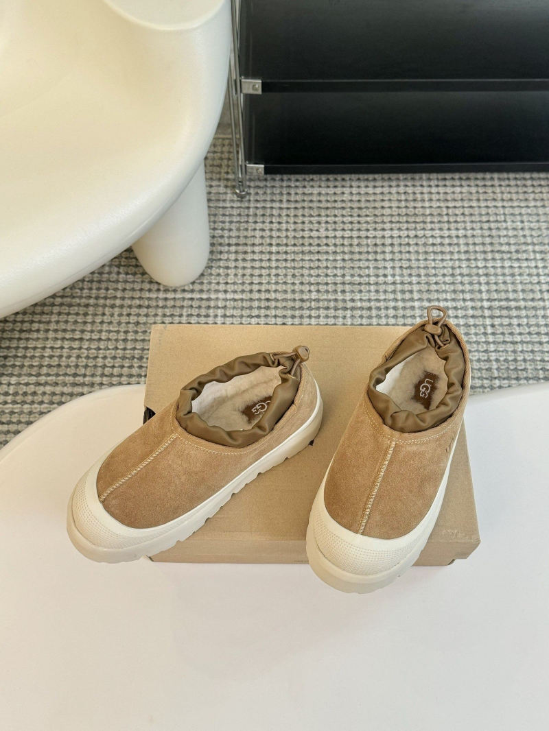 Ugg Flat Shoes